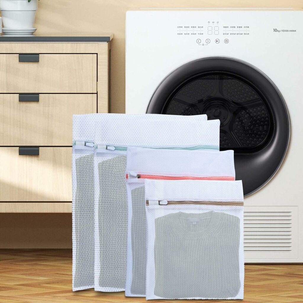 Laundry Bags Mesh Wash Bags (2 Large + 1 Medium + 1 Small), Reusable delicate laundry bag for College, Dorm, Storage Laundry Bags Mesh Wash Bags (2 Large + 1 Medium + 1 Small), Reusable delicate laundry bag for College, Dorm, Storage